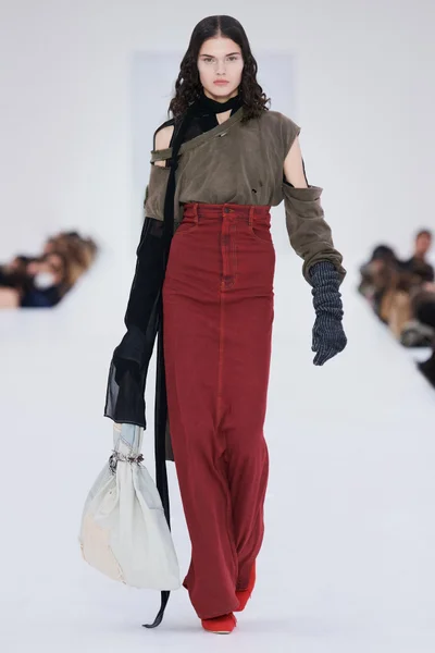 Look 1